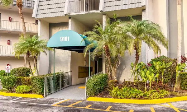 9101 Lime Bay Boulevard 114, Tamarac, FL 33321