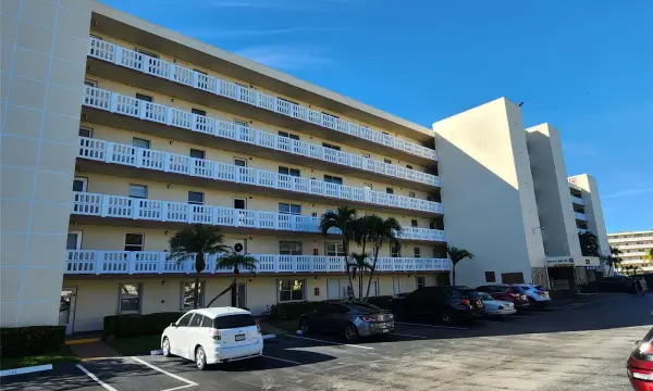 321 SE 3rd Street 302, Dania Beach, FL 33004