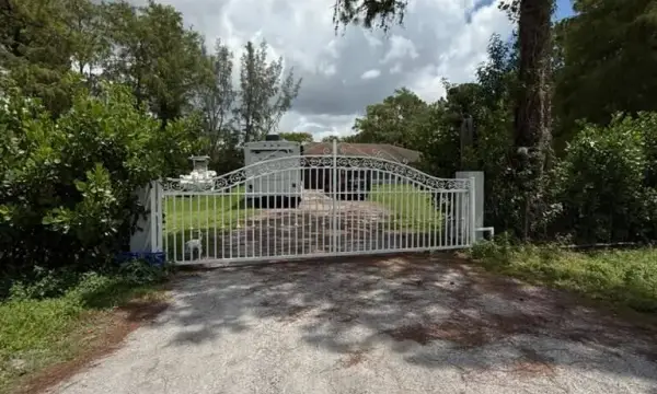 17995 31st Road N, The Acreage, FL 33470