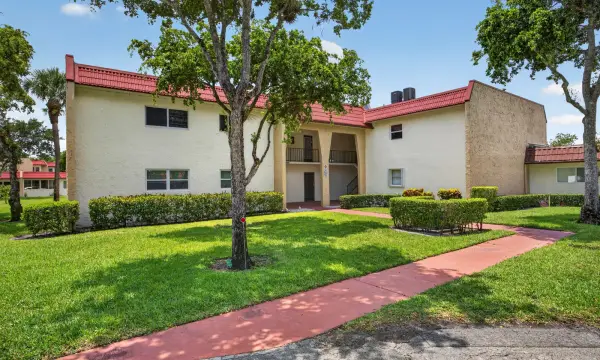 355 Lake Frances Drive, West Palm Beach, FL, 33411