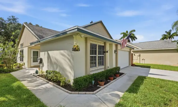 19 Misty Meadow Drive, Boynton Beach, FL 33436