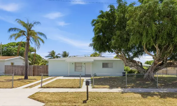 1410 NW 1st Court, Boynton Beach, FL 33435