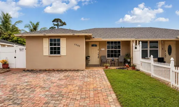 5365 Cannon Way, West Palm Beach, FL 33415