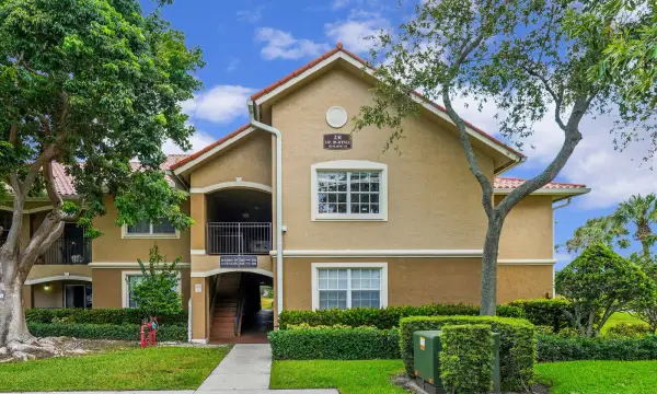 231 SW 116th Avenue 19208, Pembroke Pines, FL 33025