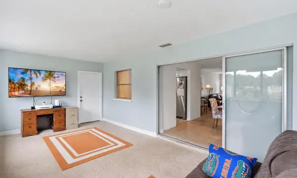 2780 NW 26th Avenue, Oakland Park, FL 33311