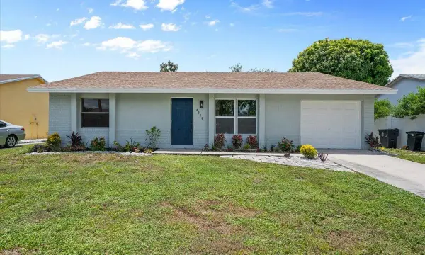 4820 Poseidon Place, Lake Worth, FL 33463