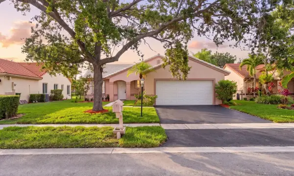 18871 NW 2nd Street, Pembroke Pines, FL 33029
