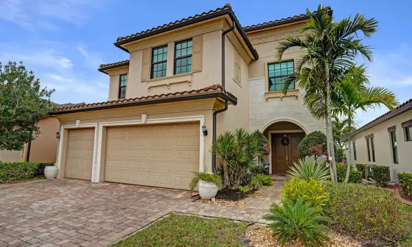 11965 S Baypoint Circle, Parkland, FL 33076