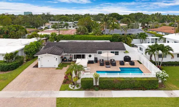 2106 NE 60th Street, Fort Lauderdale, FL 33308