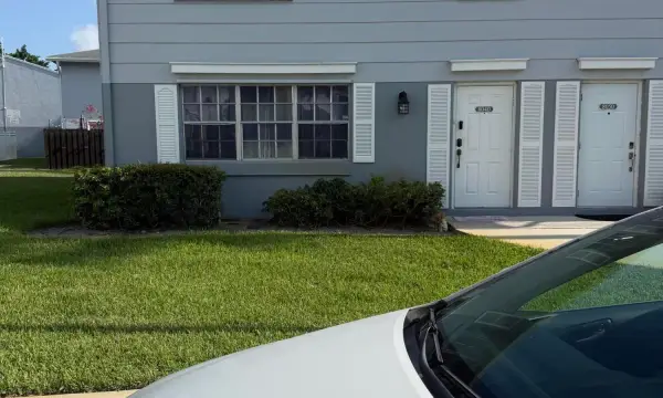 8040 SW 17th Place 1-6, Davie, FL 33324