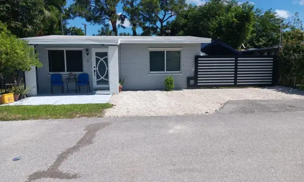 3 Kidd Street, Lake Worth, FL 33463