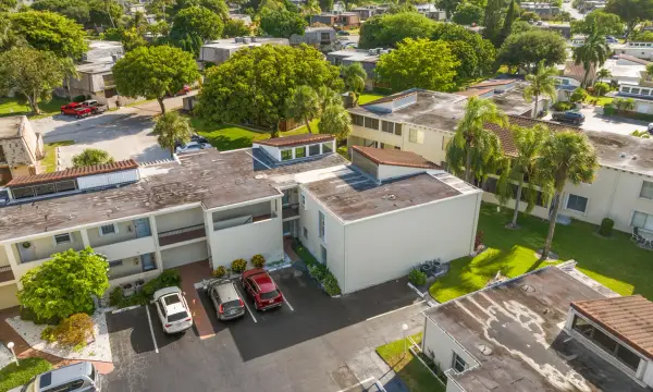 2540 Boundbrook Boulevard 110, Palm Springs, FL 33406