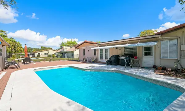 4010 Coral Springs Drive, Coral Springs, FL 33065
