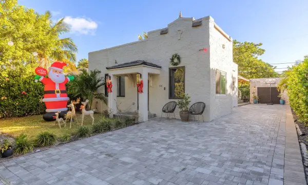 726 Lytle Street, West Palm Beach, FL 33405