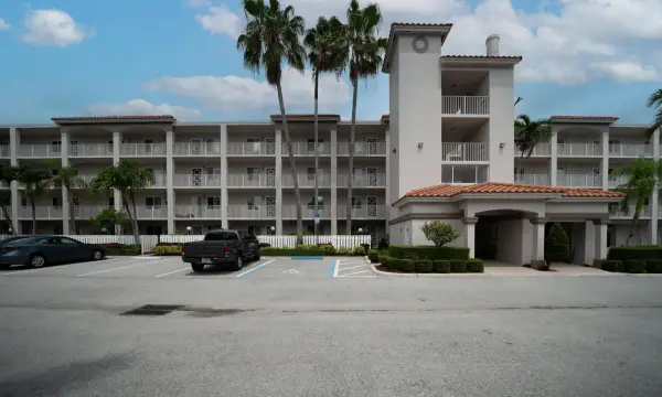 6149 Pointe Regal Circle 403, Delray Beach, FL 33484