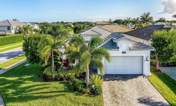7887 Waterford Isles Lane, Delray Beach, FL 33446