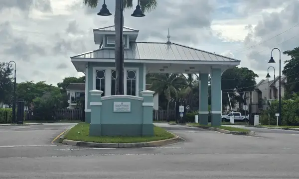 5217 NW 18th Street 3d, Lauderhill, FL 33313
