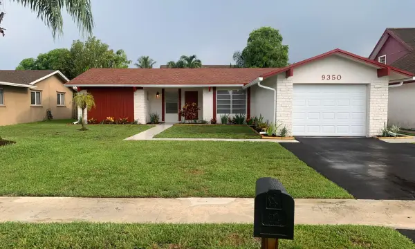 9350 NW 38th Place, Sunrise, FL 33351