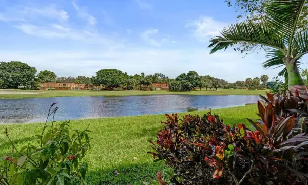 2210 SW 92nd Terrace 2702, Davie, FL 33324