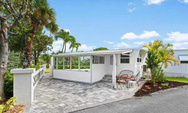 21 Bamboo Drive Cd, Briny Breezes, FL 33435