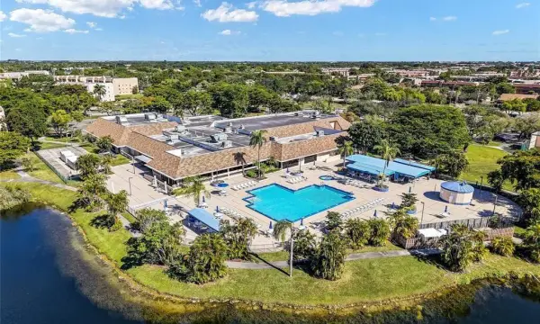 9881 Sunrise Lakes Boulevard 104, Sunrise, FL 33322