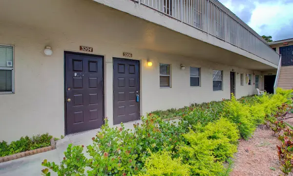 3206 SW Coral Ridge Drive 3206, Coral Springs, FL 33065