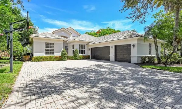 11163 NW 69th Place, Parkland, FL 33076
