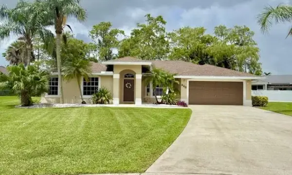 228 Park Road N, Royal Palm Beach, FL 33411
