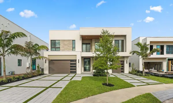 16733 Mosaic Place, Delray Beach, FL 33446