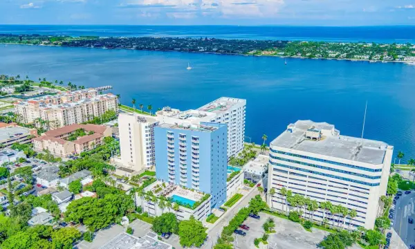 1551 N Flagler Drive 804, West Palm Beach, FL 33401