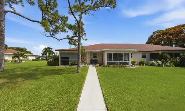 4830 NW 4th Street A, Delray Beach, FL 33445