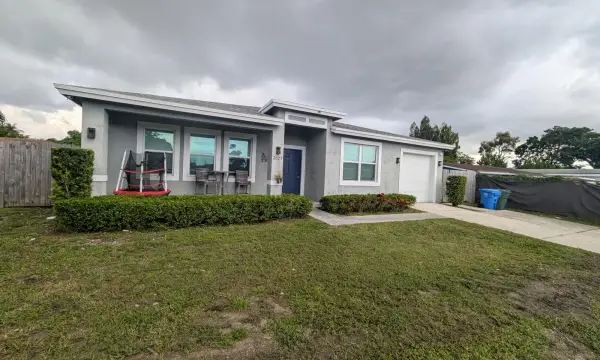 2623 NW 18th Terrace, Oakland Park, FL 33311