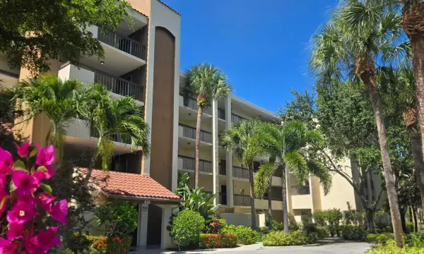 955 Egret Circle 501, Delray Beach, FL 33444