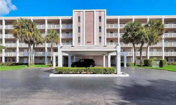 1075 Riverside Drive 303, Coral Springs, FL 33071