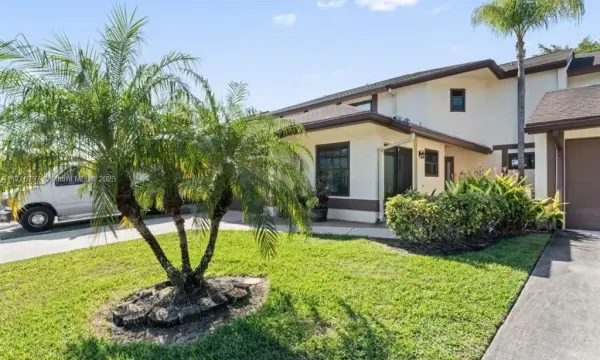 20929 Boca Ridge Drive W, Boca Raton, FL 33428
