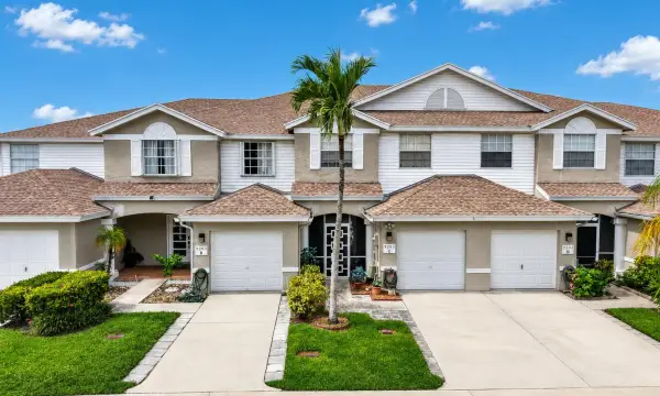 9203 Boca Gardens S C, Boca Raton, FL 33496