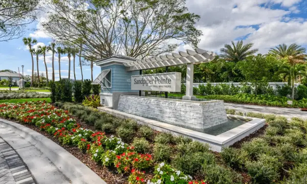558 Sanderling Circle, Deerfield Beach, FL 33442