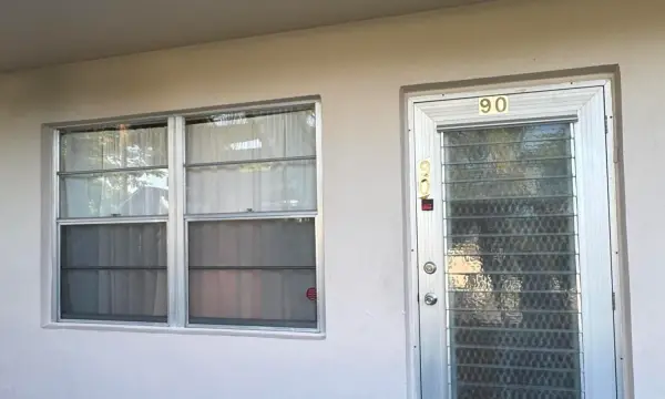 90 Windsor E, West Palm Beach, FL 33417