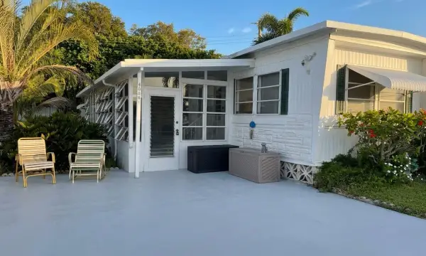 4084 Bougainvillea Road W, Boynton Beach, FL 33436
