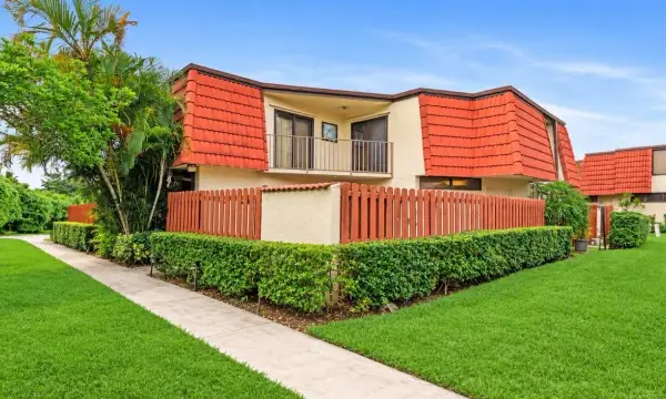 3874 Victoria Drive, West Palm Beach, FL 33406
