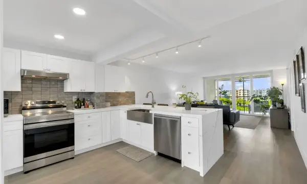 3940 Inverrary Boulevard 803-a, Lauderhill, FL 33319