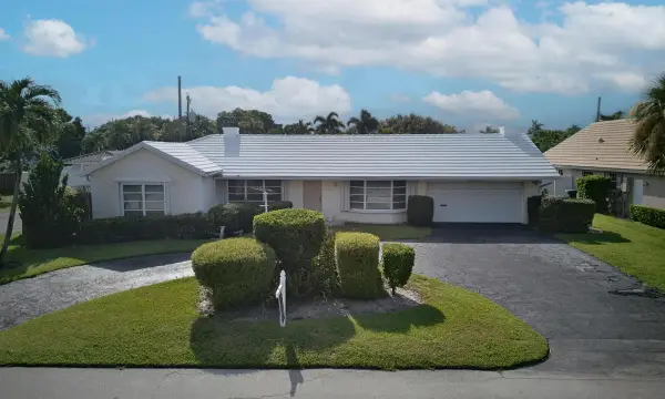 4141 NE 23rd Avenue, Lighthouse Point, FL 33064