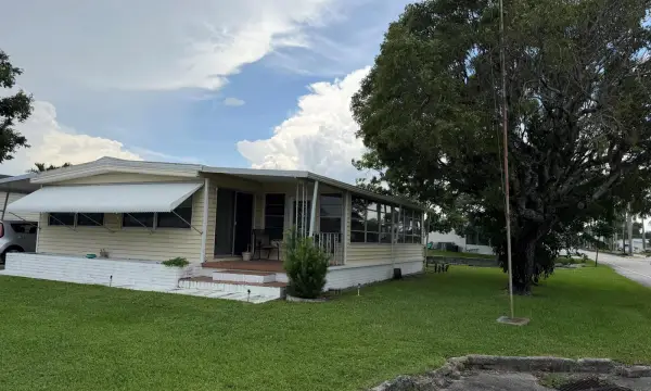 1801 SW 84th Avenue, Davie, FL 33324