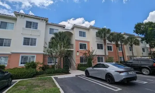 9857 Baywinds Drive 9103, West Palm Beach, FL 33411