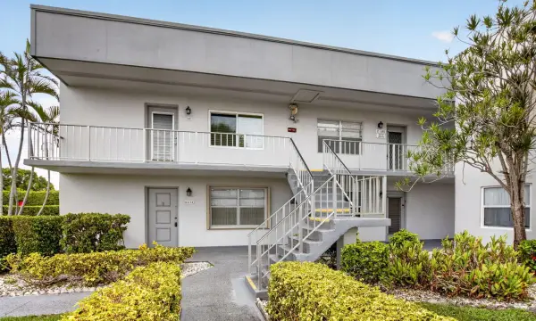 701 Burgundy O, Delray Beach, FL 33484