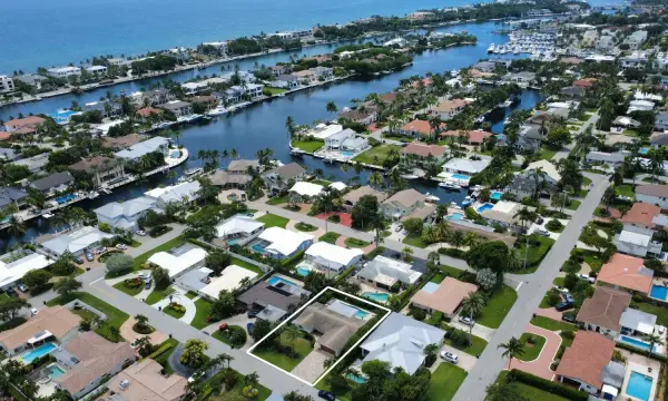 2832 NE 34th Street, Lighthouse Point, FL 33064