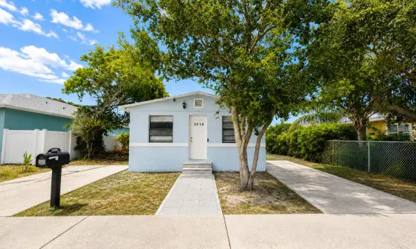 1410 S J Street, Lake Worth Beach, FL 33460