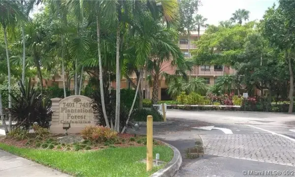7451 NW 16th Street 104, Plantation, FL 33313