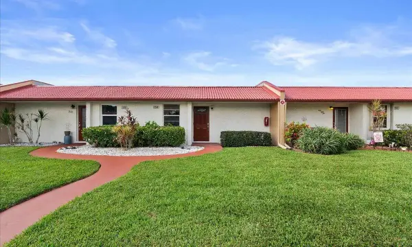 154 Lake Barbara Drive, West Palm Beach, FL 33411