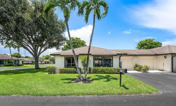 4869 Equestrian Road A, Boynton Beach, FL 33436